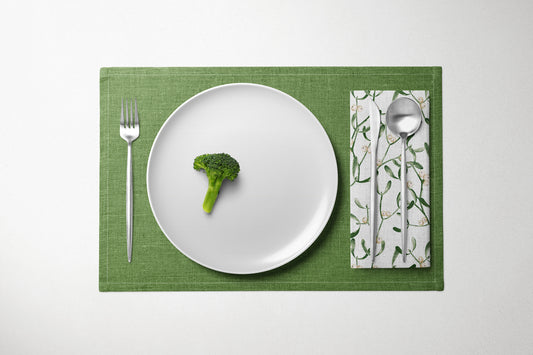 Nature Winter Mistletoe Twigs with Berries Dinner Napkin