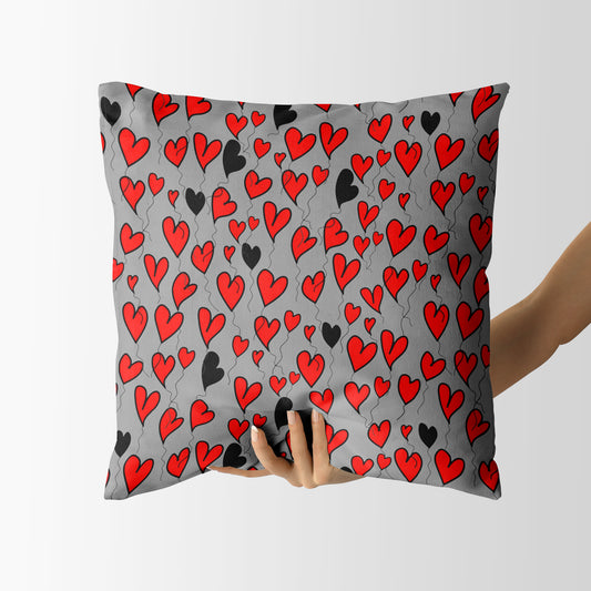 Black heart looking for love - Square Cushion
