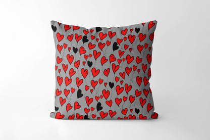 Black heart looking for love - Square Cushion